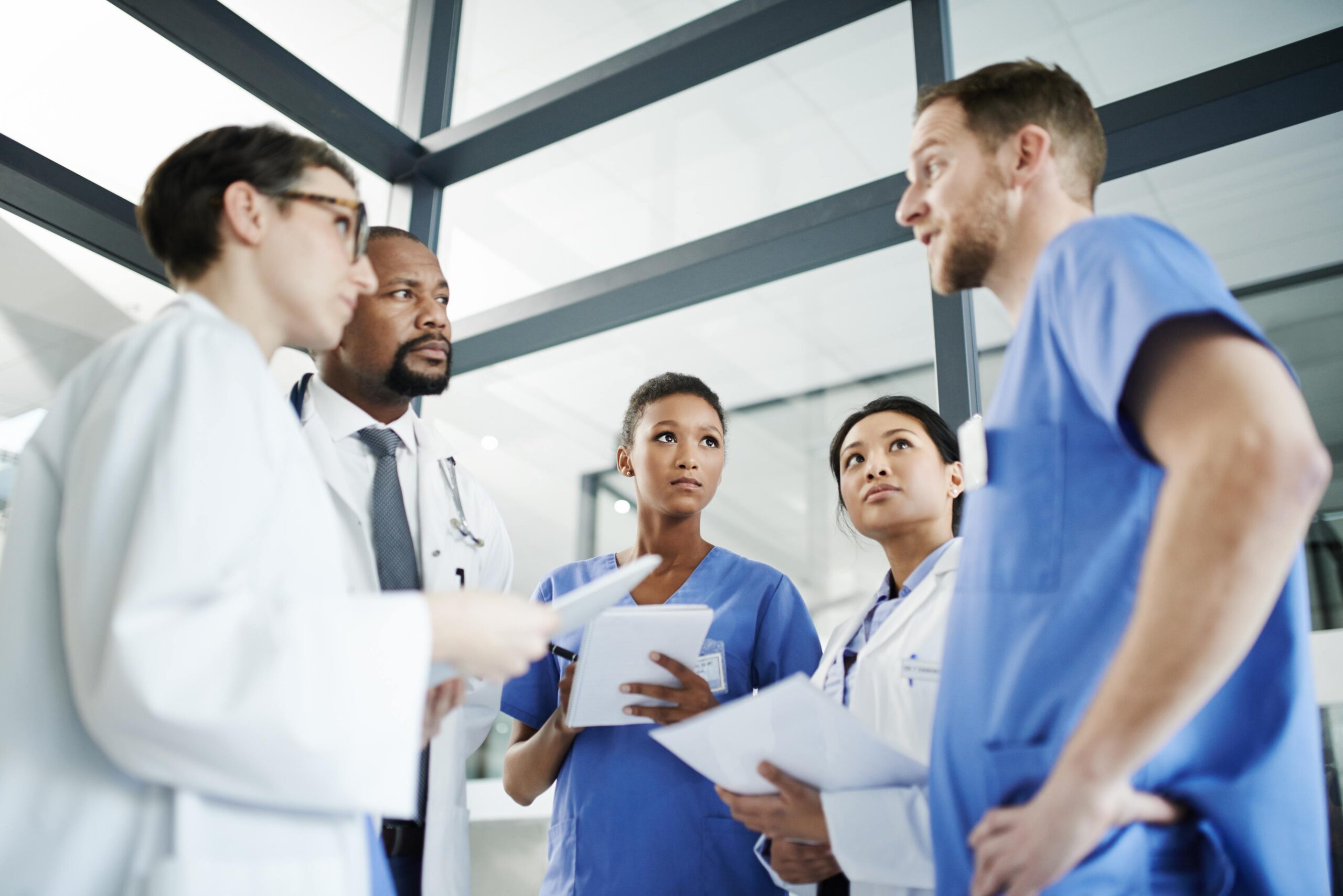 Pflegefachkräfte aus dem Ausland im Team einer deutschen Klinik