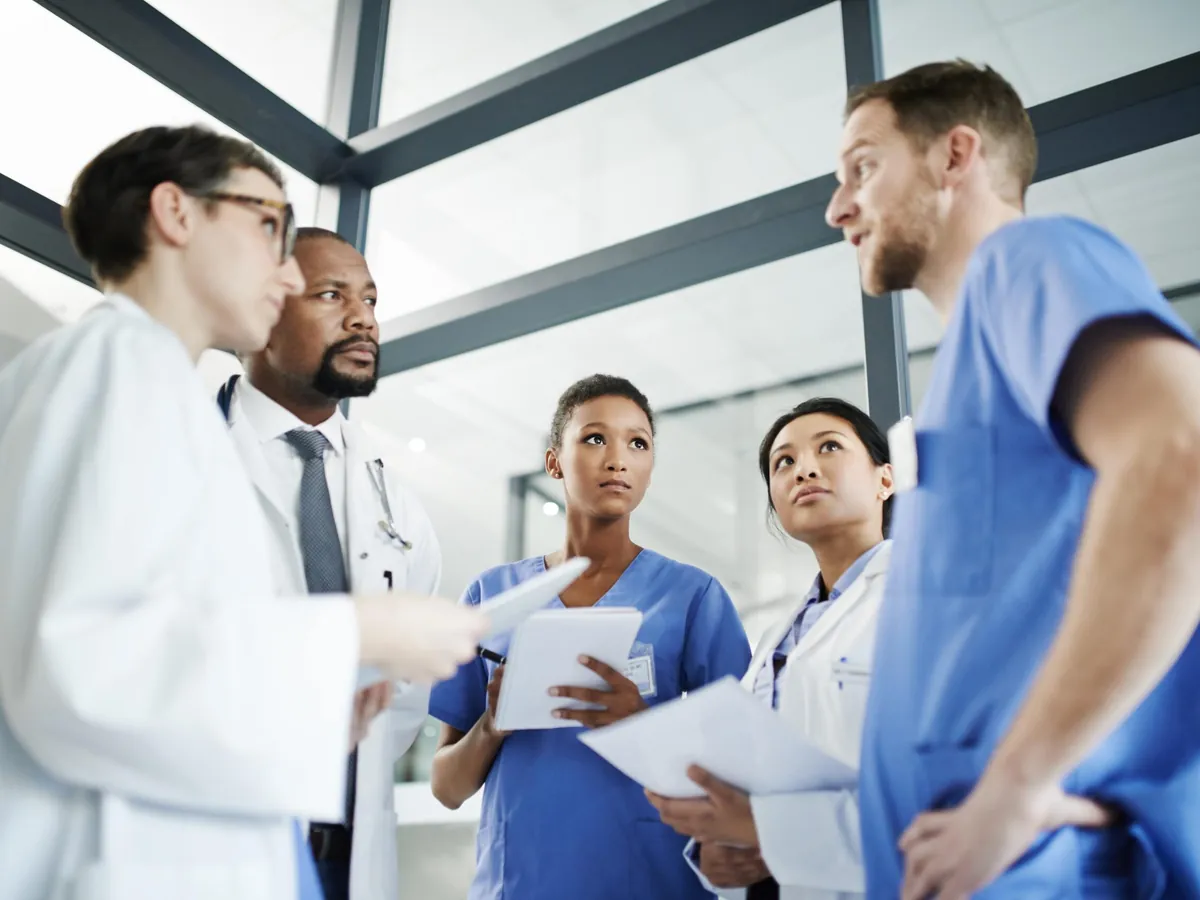 Pflegefachkräfte aus dem Ausland im Team einer deutschen Klinik